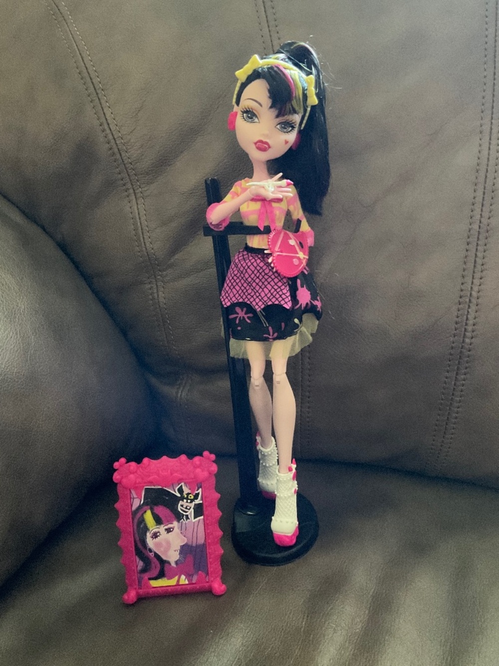 🎨 Monster High - Art Class - Draculaura